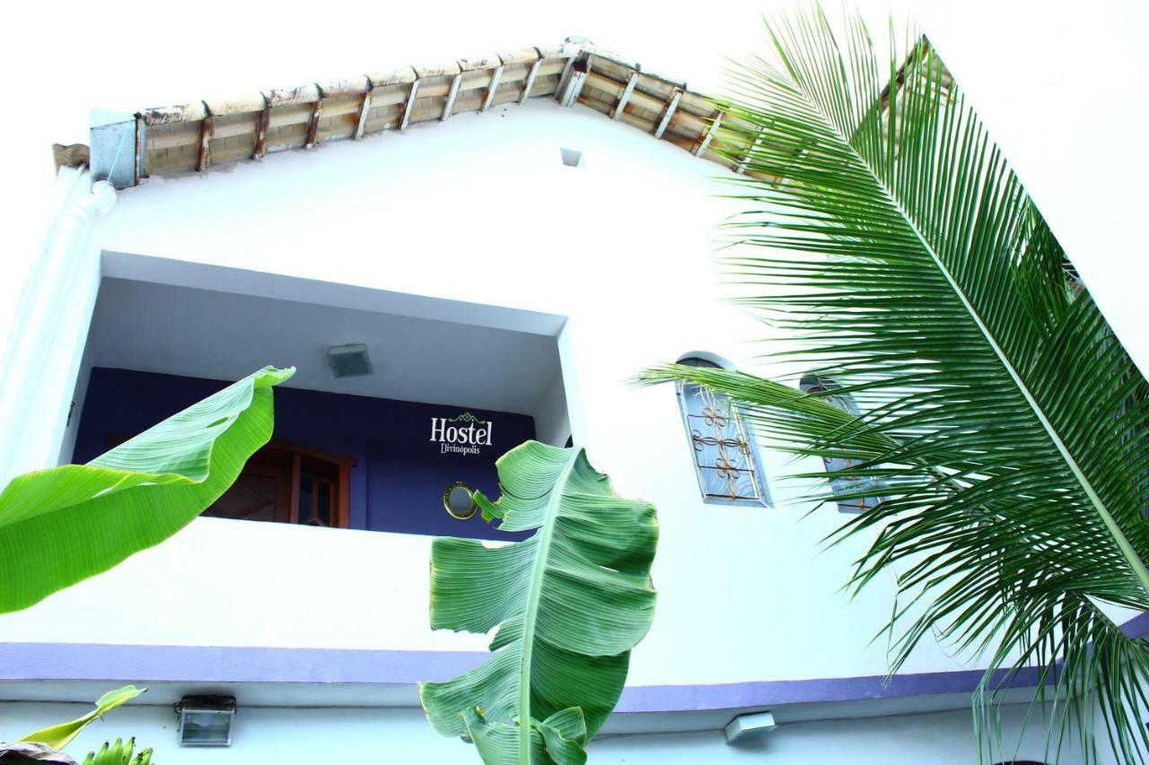 Hostel Divinopolis Bagian luar foto